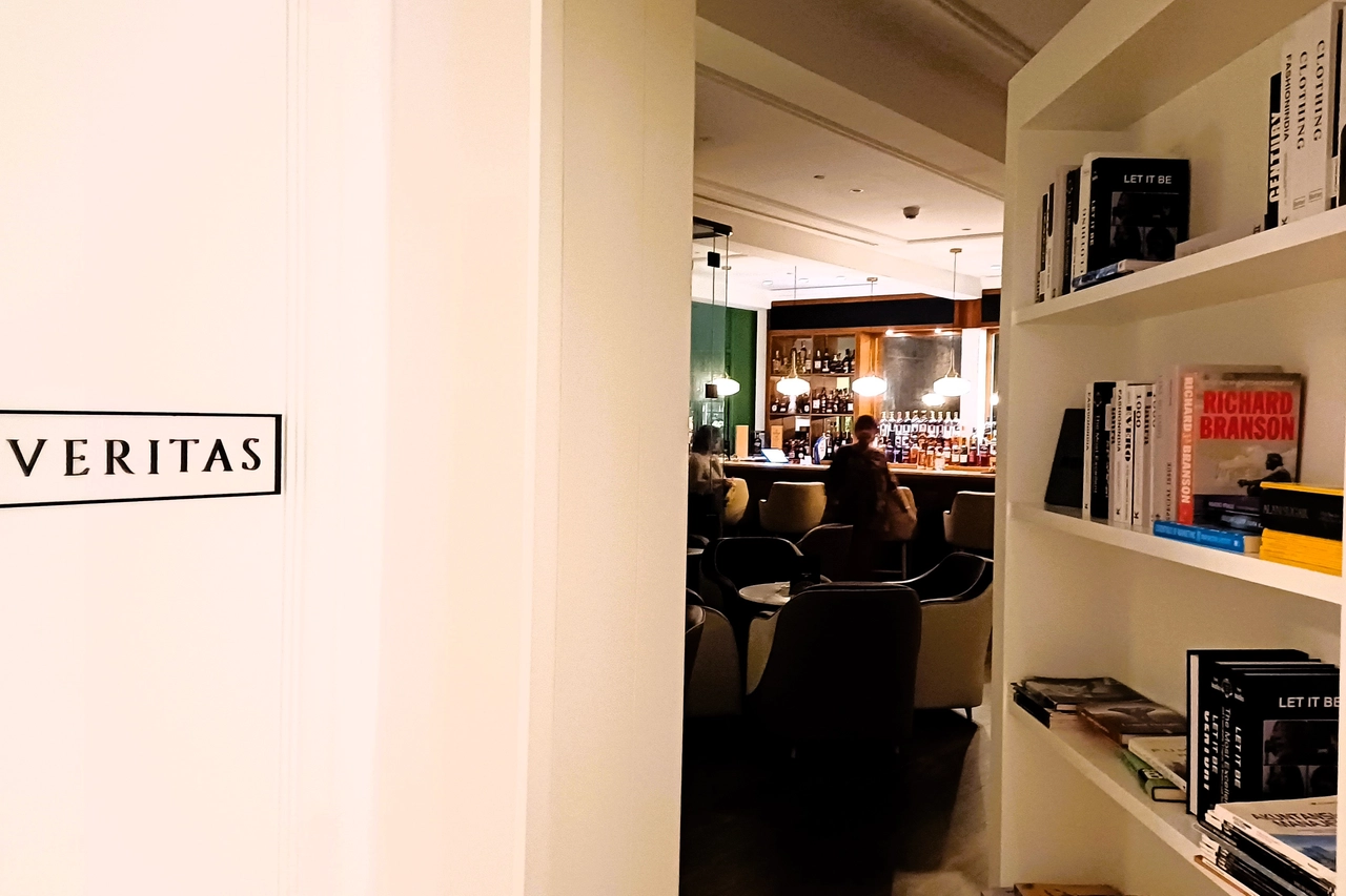 Veritas Secret restaurant Speakeasy a Ras Al Khaimah