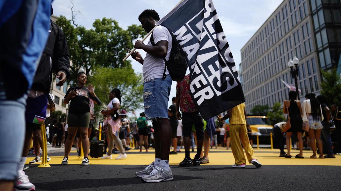 Black Lives Matter chiede primarie virtuali dem