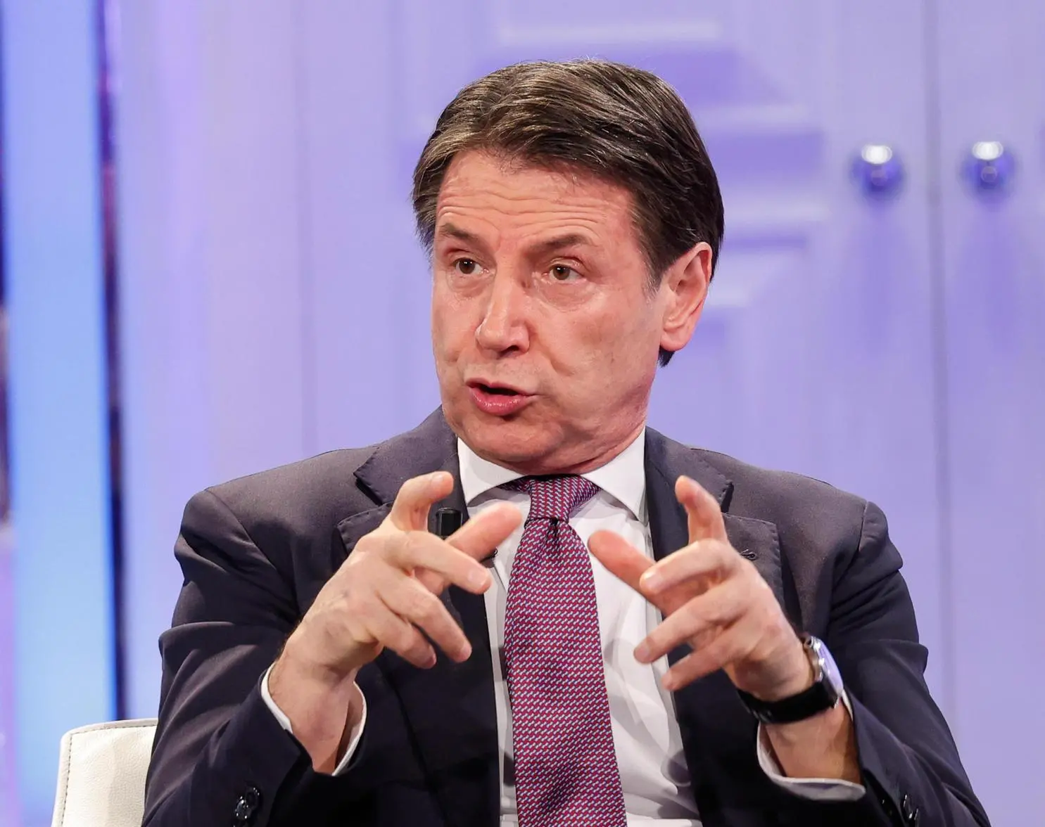 Giuseppe Conte (M5s): "Meloni non sta governando. La situazione è da allarme rosso"