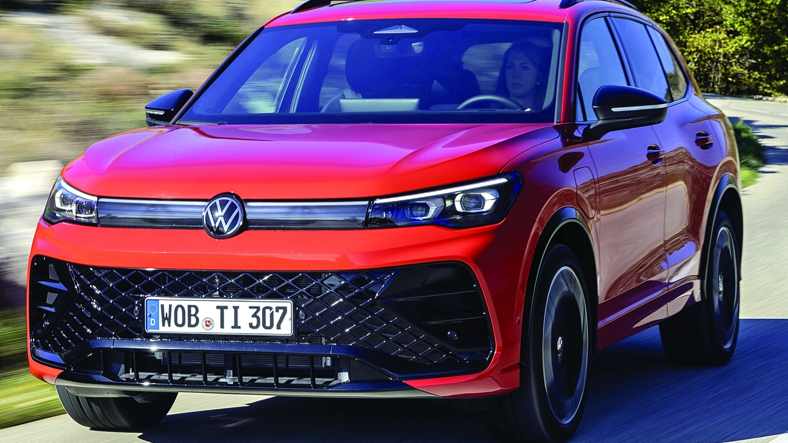Suv / Volkswagen indovina la combinazione giusta e avvicina l'auto tradizionale a quella elettrica
