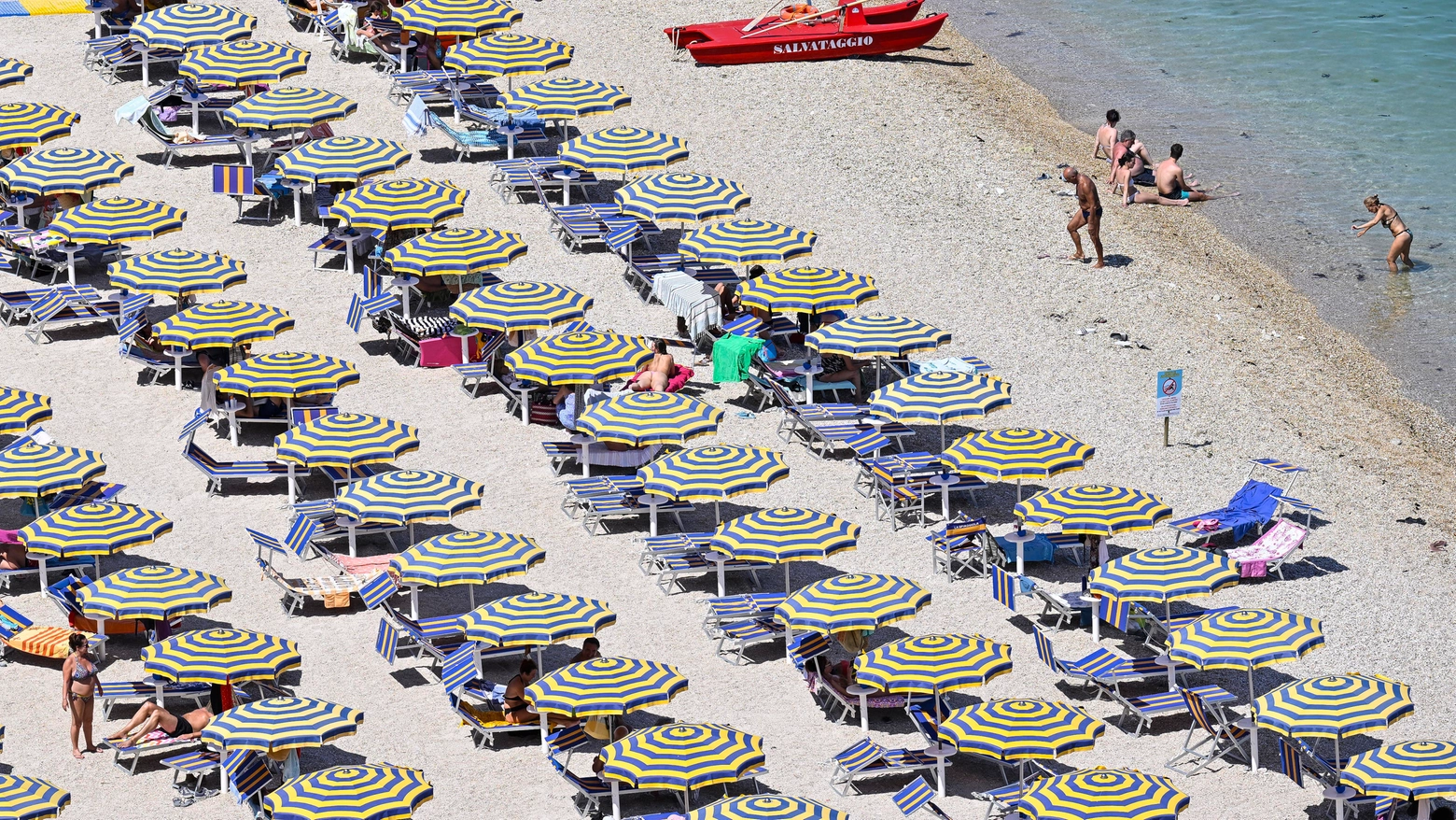 Balneari, la Corte di giustizia europea boccia il ricorso contro gli espropri a fine concessione (Foto Ansa)