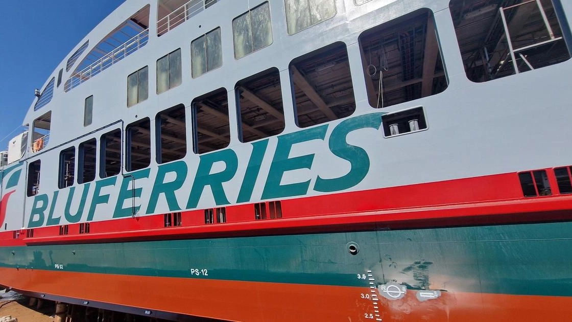 Varata la nuova nave green di Bluferries. Trasporterà passeggeri sullo Stretto di Messina