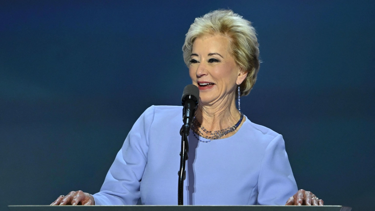 Linda McMahon alla Convention nazionale repubblicana di luglio (AFP)