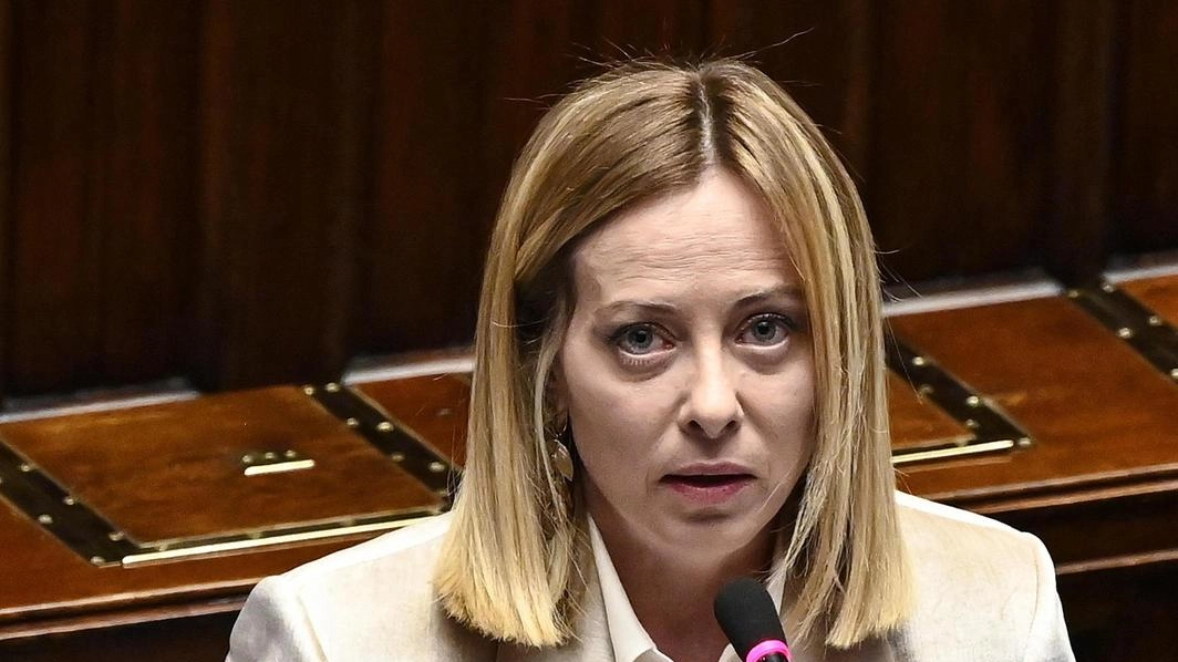 La premier Giorgia Meloni critica l'idea di Europa delle opposizioni alla Camera, citando il Manifesto di Ventotene.