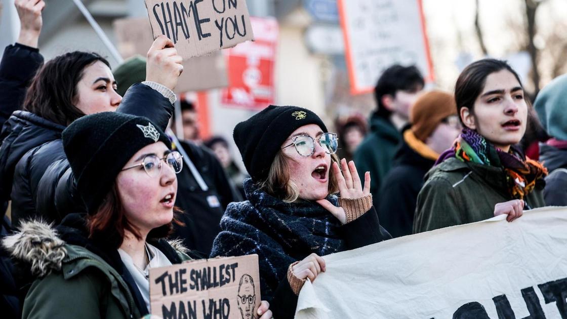 Monaco: oltre 320.000 manifestanti contro l