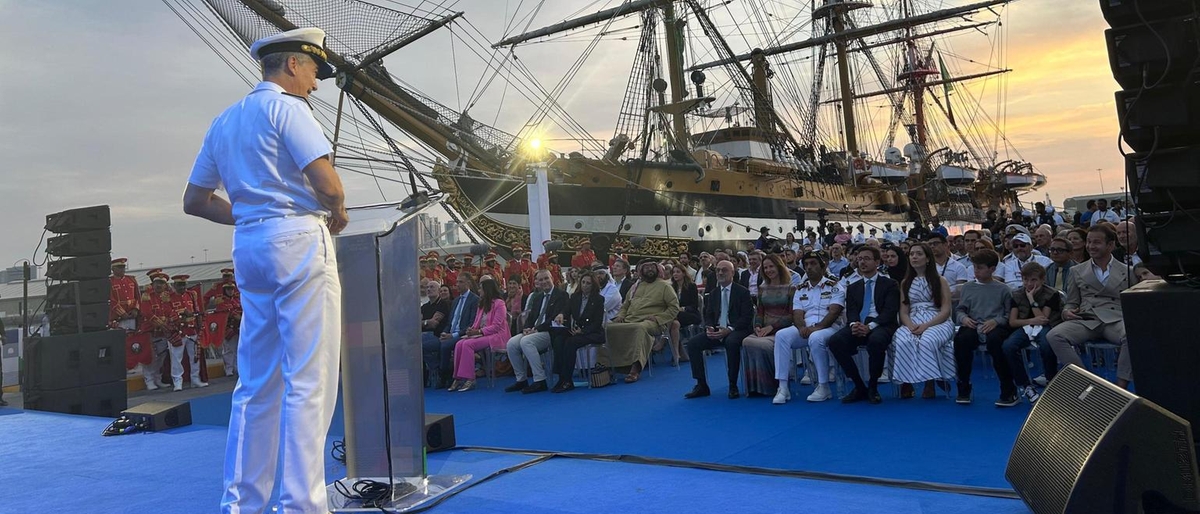 L'Amerigo Vespucci chiude il Villaggio Italia ad Abu Dhabi, promuovendo l'italianità