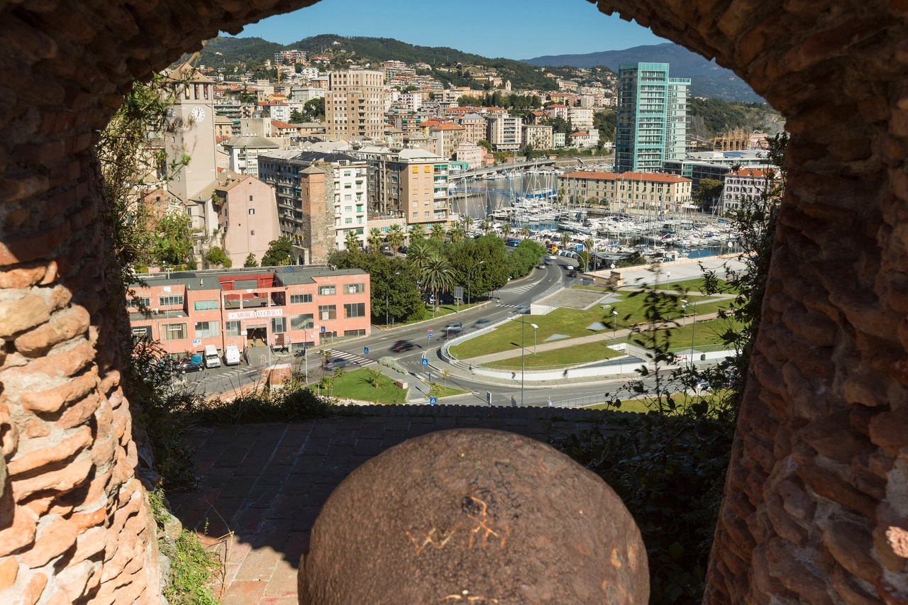 Veduta di Savona dalla Rocca