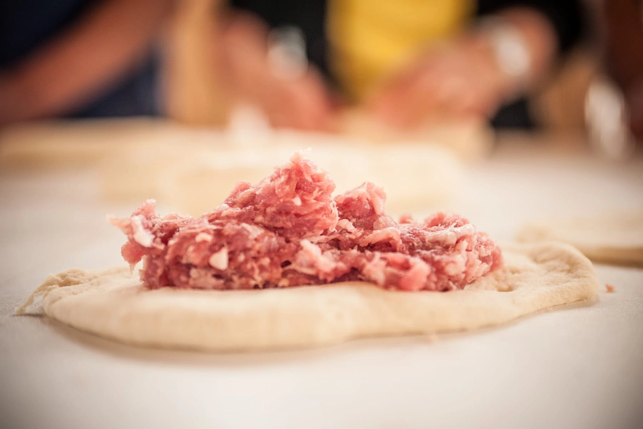 La tira, pagnotta con salsiccia, vanta una propria sagra