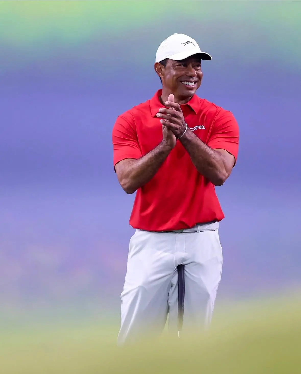 Golf: Woods debutta con sconfitta nella sua lega tecnologica