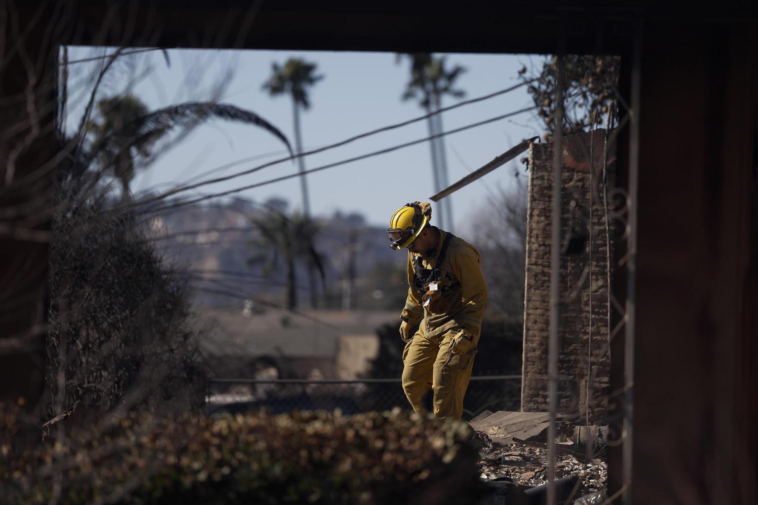 Arresti per il rogo di Pacific Palisades: tre accusati di incendio doloso