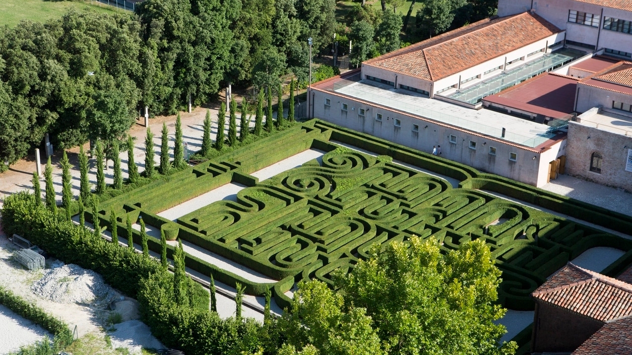 La novità del polo culturale della Fondazione Giorgio Cini, complesso monumentale dell’ex monastero benedettino a sud della laguna, fuori dal flussi turistici di massa