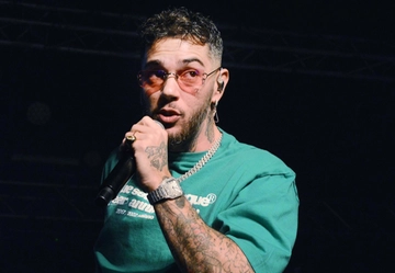 Emis Killa e Vimercate, storia d’amore a doppio senso. E FdI ora propone: dedichiamogli una via