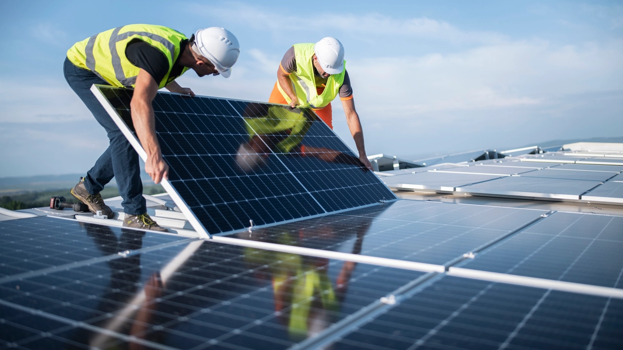 Pannelli fotovoltaici a noleggio: i conti