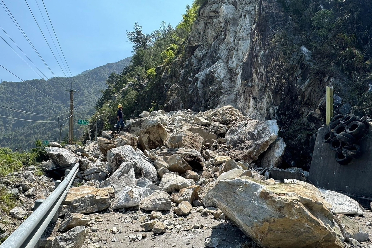 TAIWAN-JAPAN-EARTHQUAKE-TSUNAMI