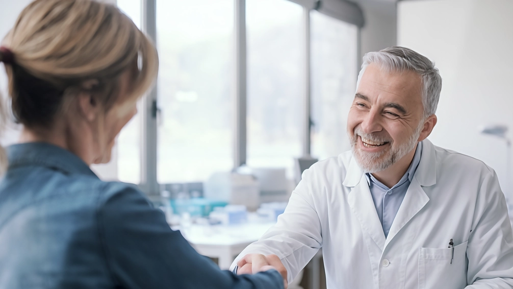 di Mirko Di Meo Si pensa spesso alla medicina come a un universo sterile, dove a contare sono solo i...