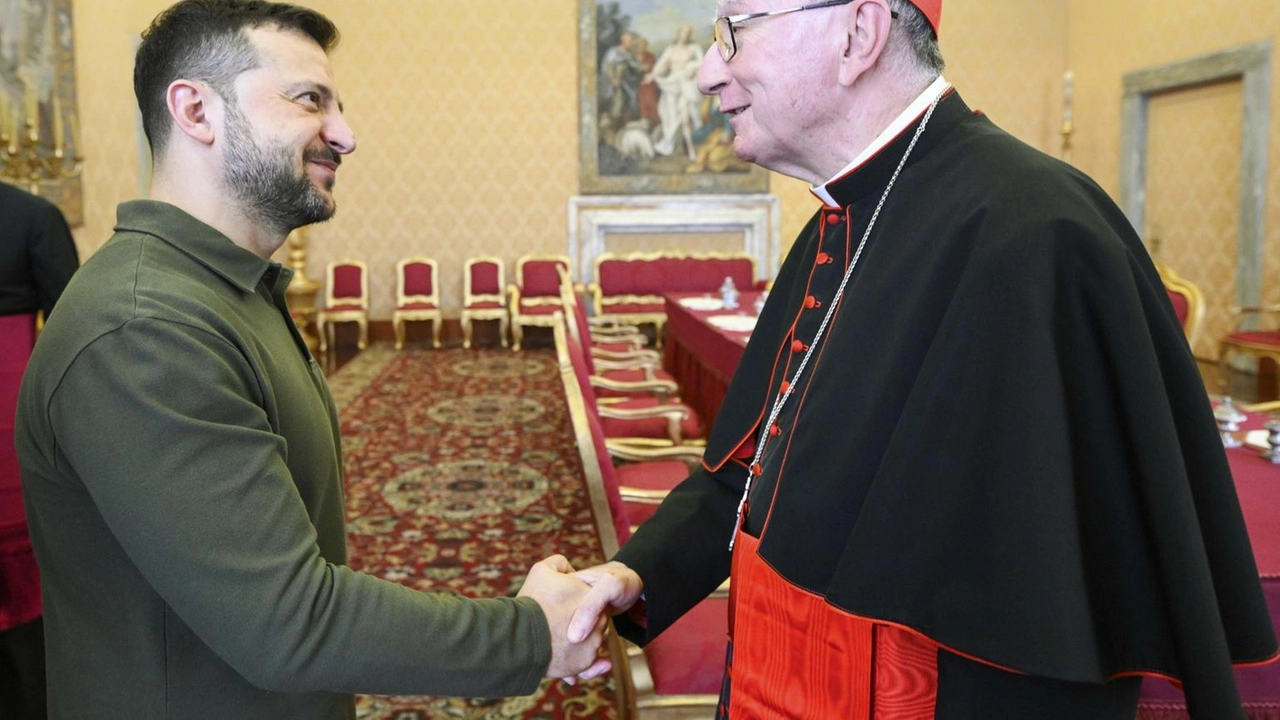 La Santa Sede esorta a un dialogo sincero per la pace in Ucraina e incoraggia la liberazione dei prigionieri.