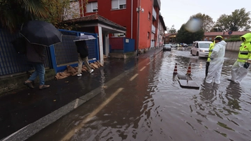 Allerta gialla maltempo: ondata di temporali in arrivo a Milano e in Lombardia. Monitorati Seveso e Lambro