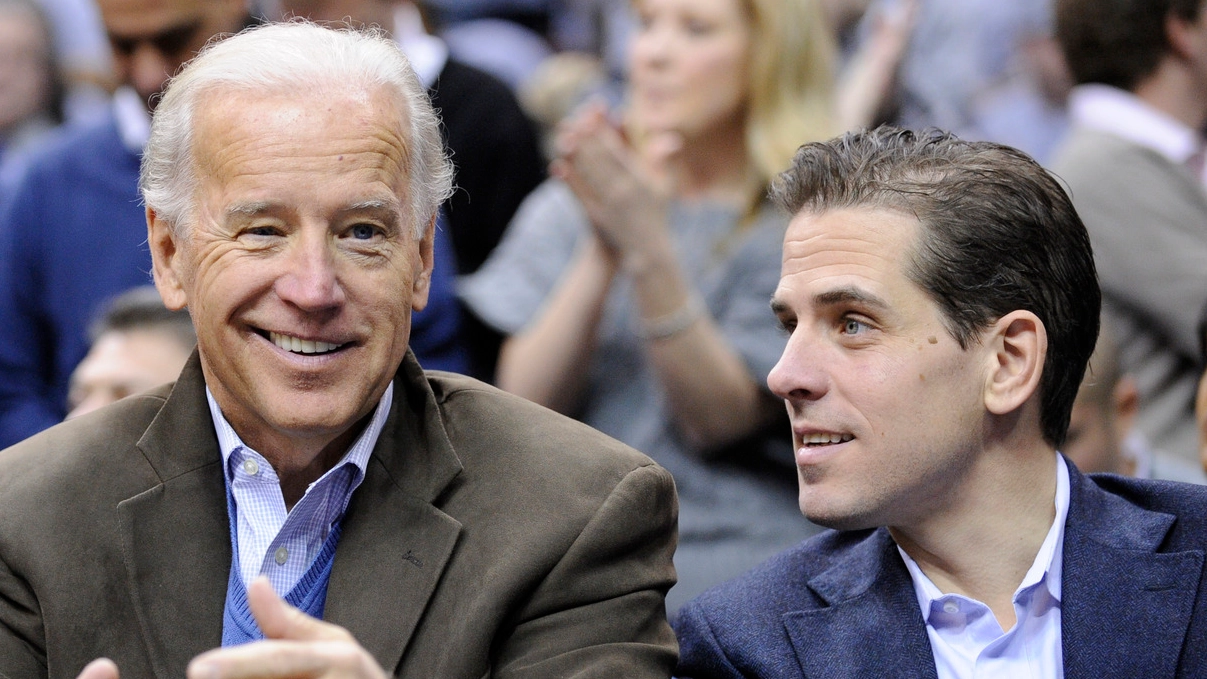 Hunter Biden con il padre Joe (Ap/Lapresse)