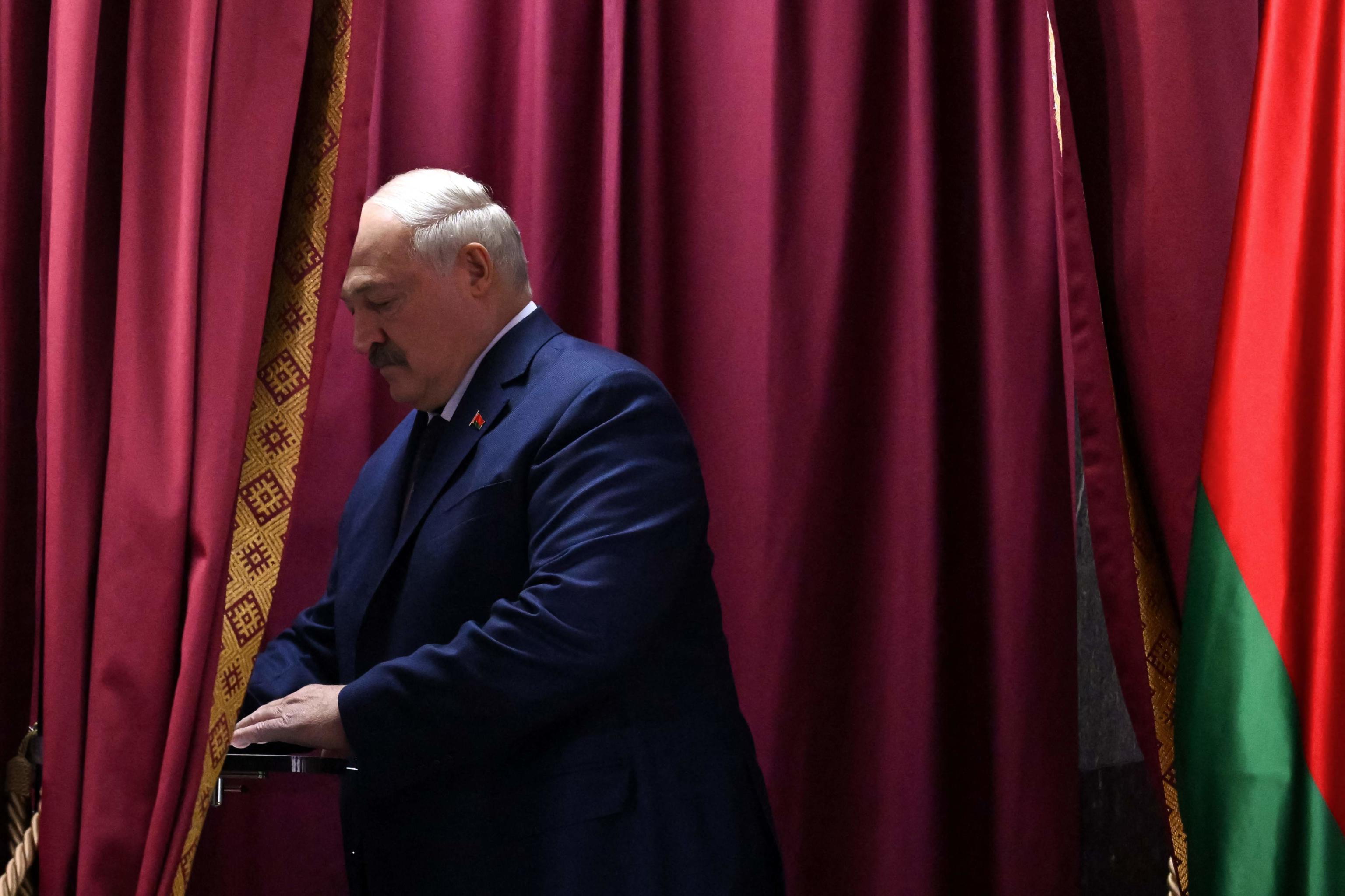 Bielorussia, Lukashenko rieletto con l'87,6% dei voti