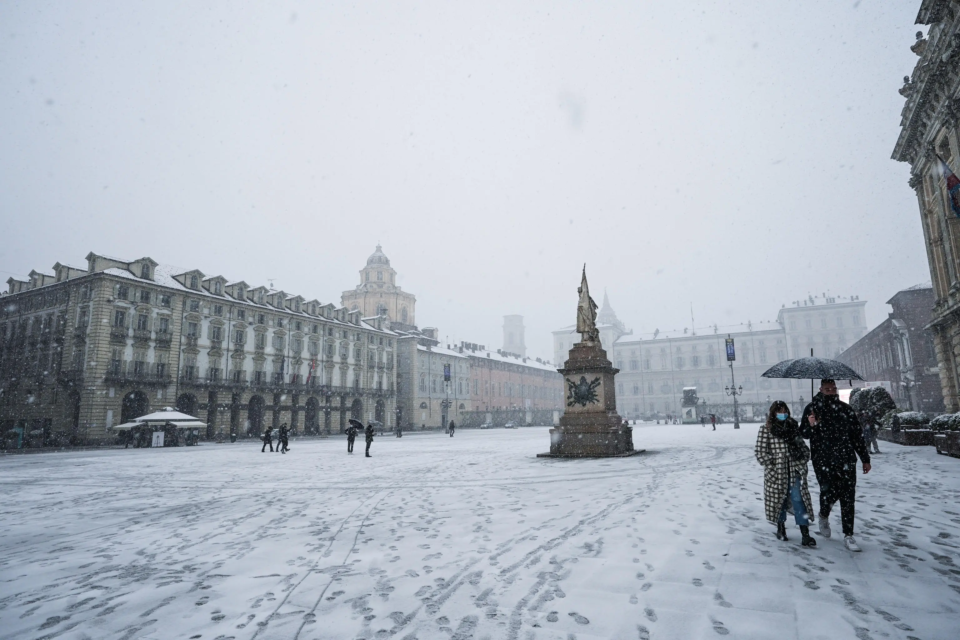 Previsioni meteo febbraio: torna la neve in pianura, le città coinvolte. Poi rottura del Vortice polare?