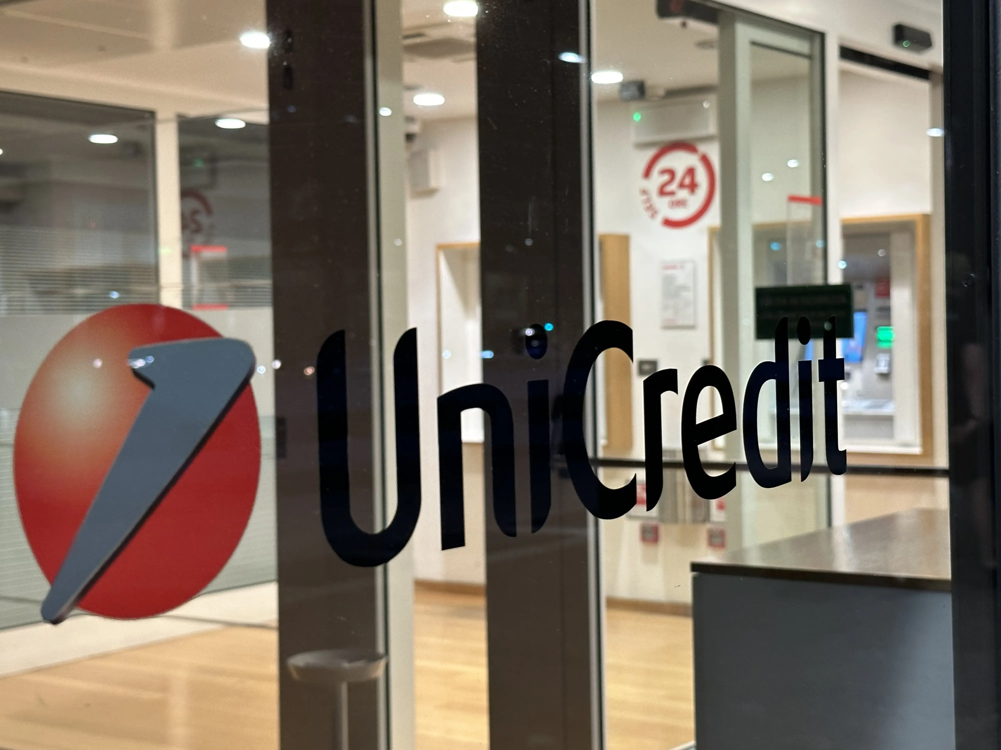 Unicredit rilancia sul risiko bancario: offerta da 10 miliardi per Banco Bpm