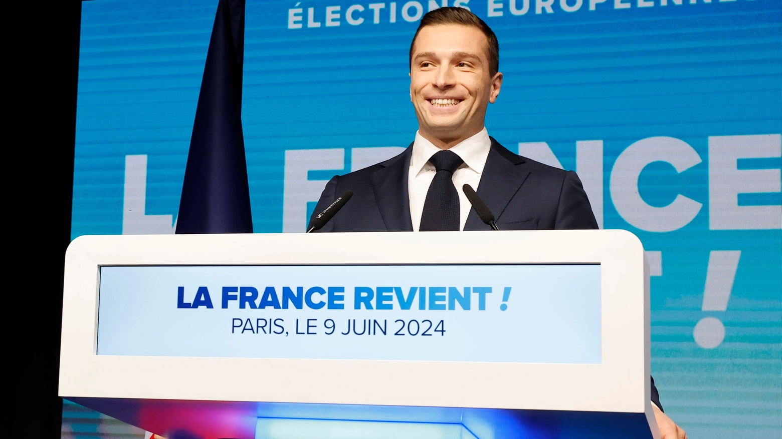 Subentrato a Marine Le Pen alla guida del partito di estrema destra, il 28enne ha sbancato alle Europee battendo il presidente Emmanuel Macron