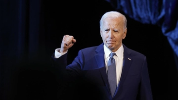 Nyt: “Biden sta valutando di lasciare la corsa”. Ma l’entourage: “Non molla, non lavoriamo ad altre ipotesi”