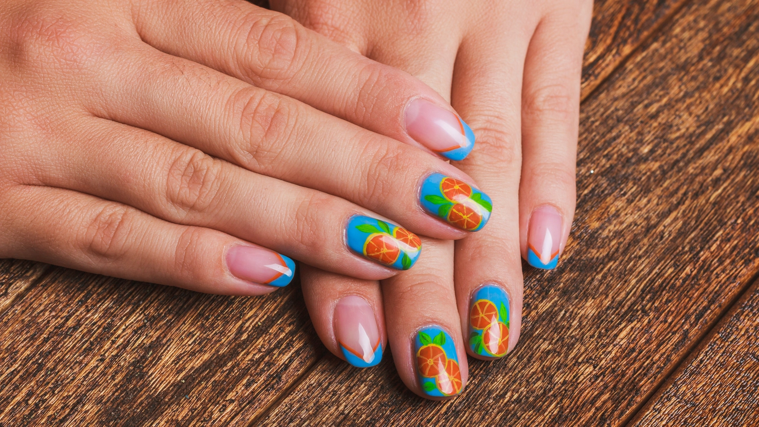 Il trend della nail art alla frutta per l'estate 2024 - Crediti: iStock