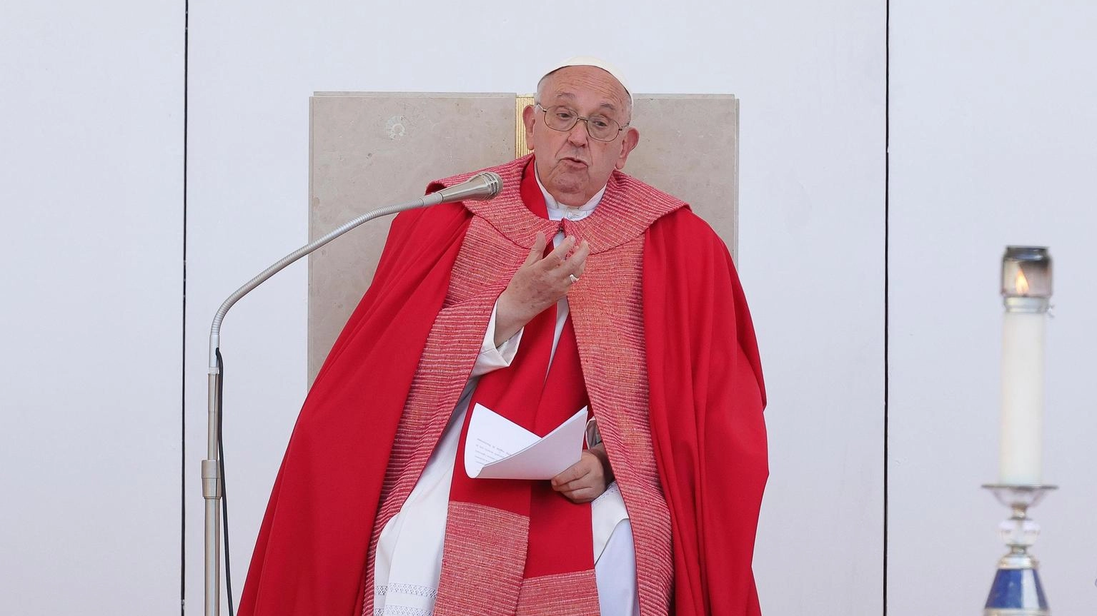 Il Papa, 'da cattolici Cina importante contributo alla pace'