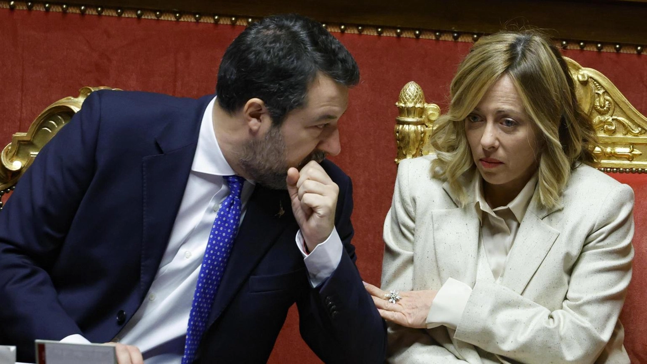 Salvini esprime fiducia in Piantedosi e riflette su un futuro ritorno al Ministero degli Interni dopo l'assoluzione.