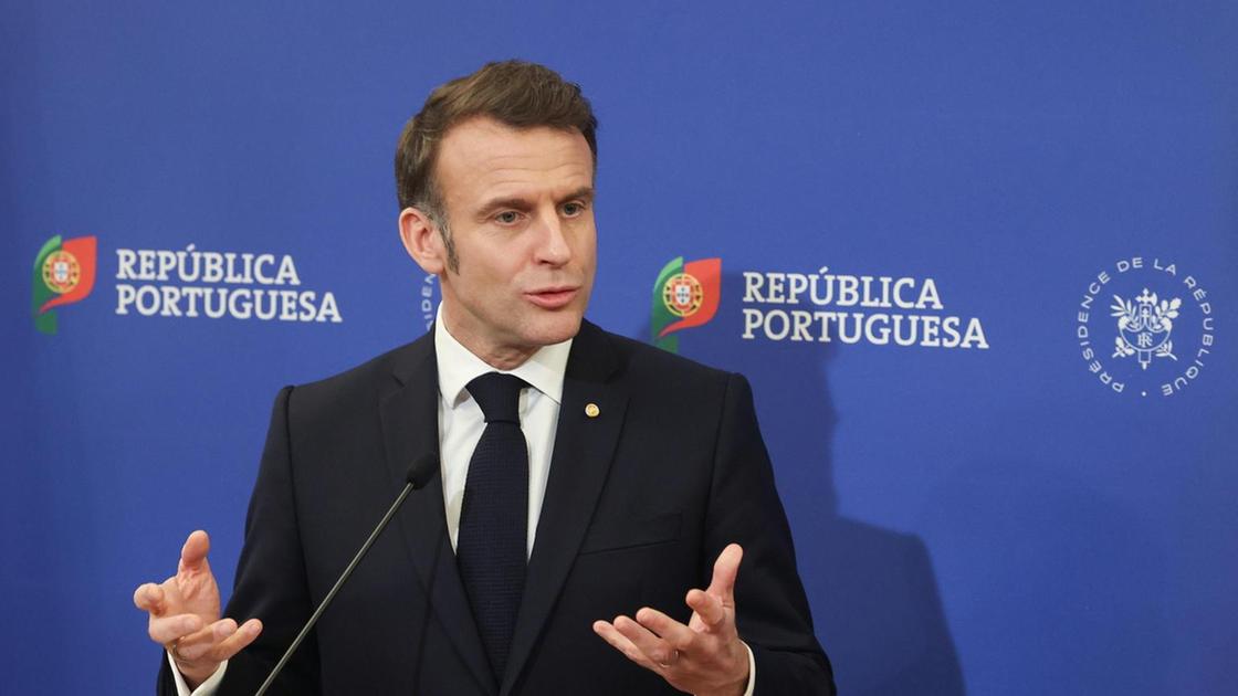 Macron: "Putin è colui che gioca alla Terza Guerra Mondiale, non Zelensky"