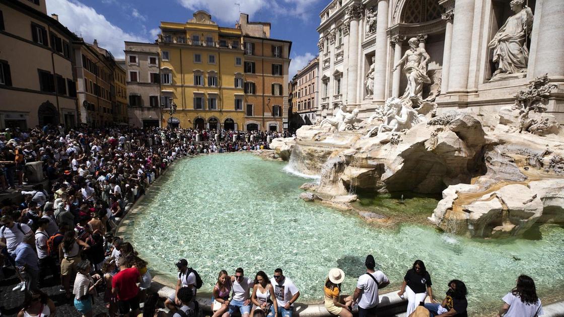 Fontana di Trevi, c’è l’ok all’ipotesi numero chiuso