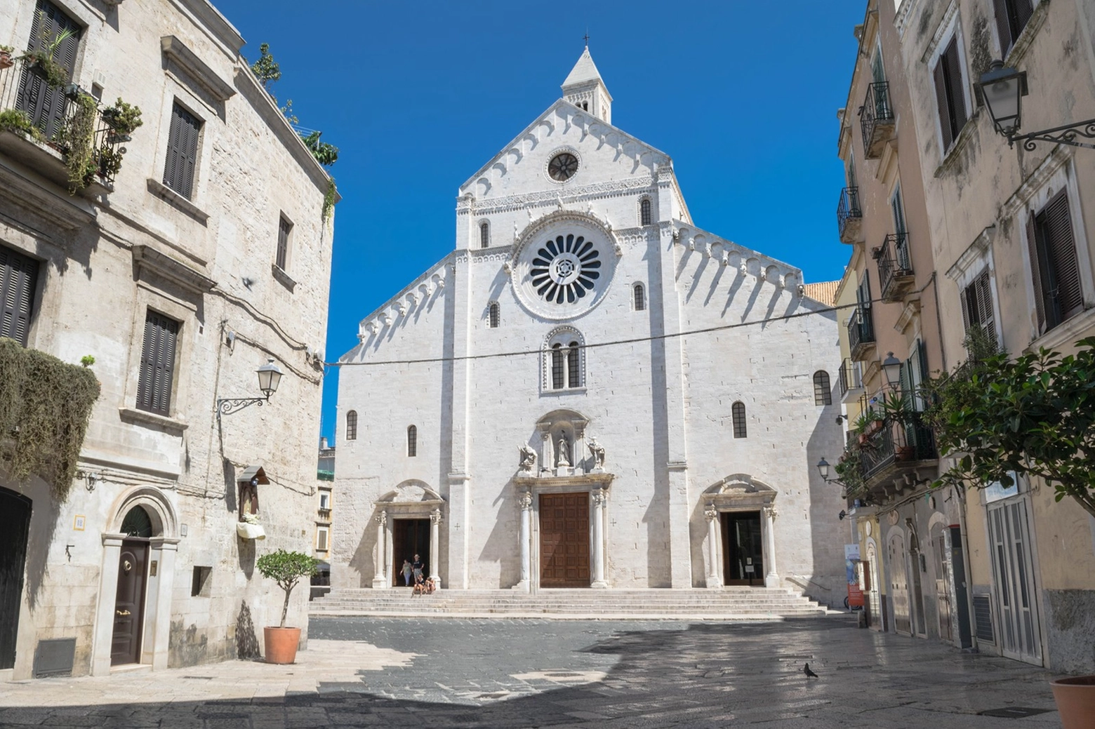 Cattedrale di san Basilio, piazza dell'Odegitria, Bari