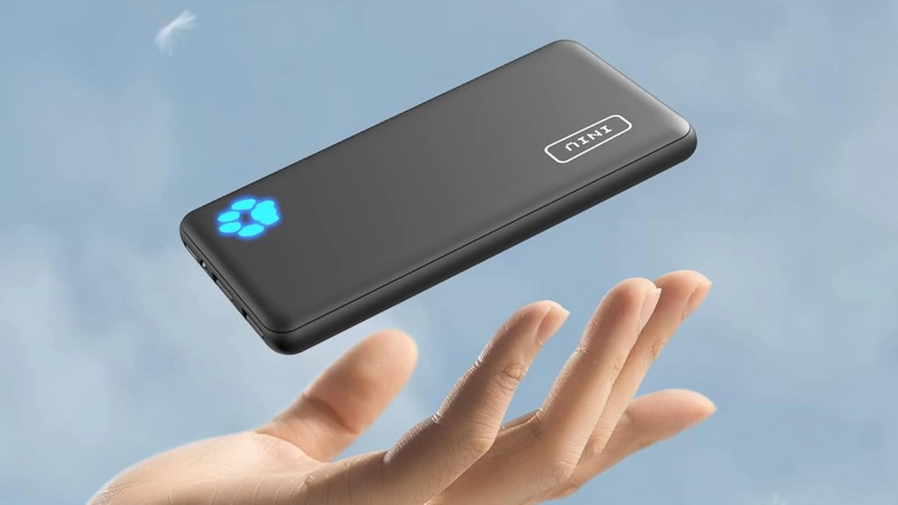 Ricarica i tuoi dispositivi ovunque con il powerbank ultra sottile di INIU da 10.000mAh in SUPER PROMO