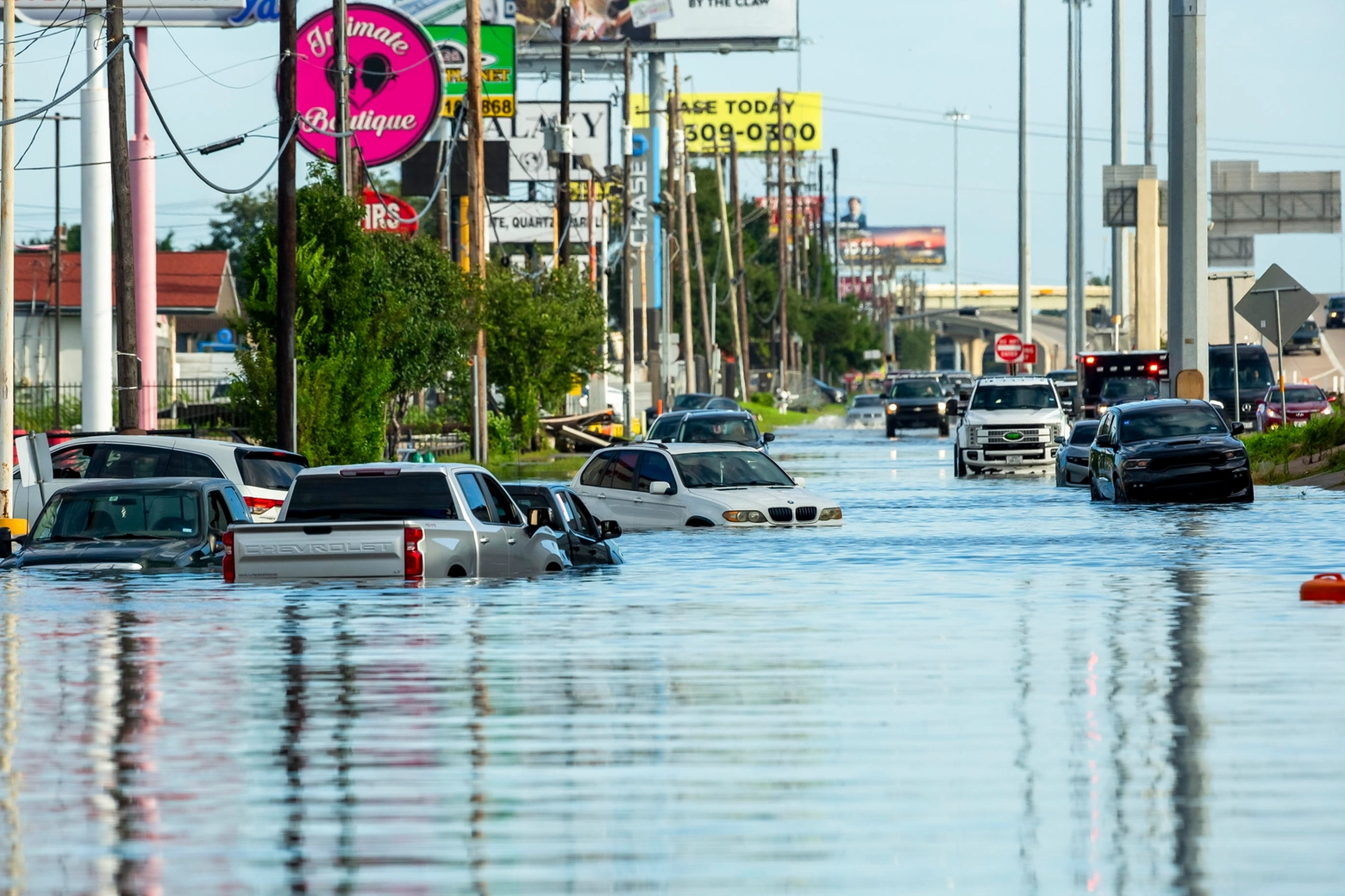 L'uragano Beryl ha provocato danni ingenti a Houston