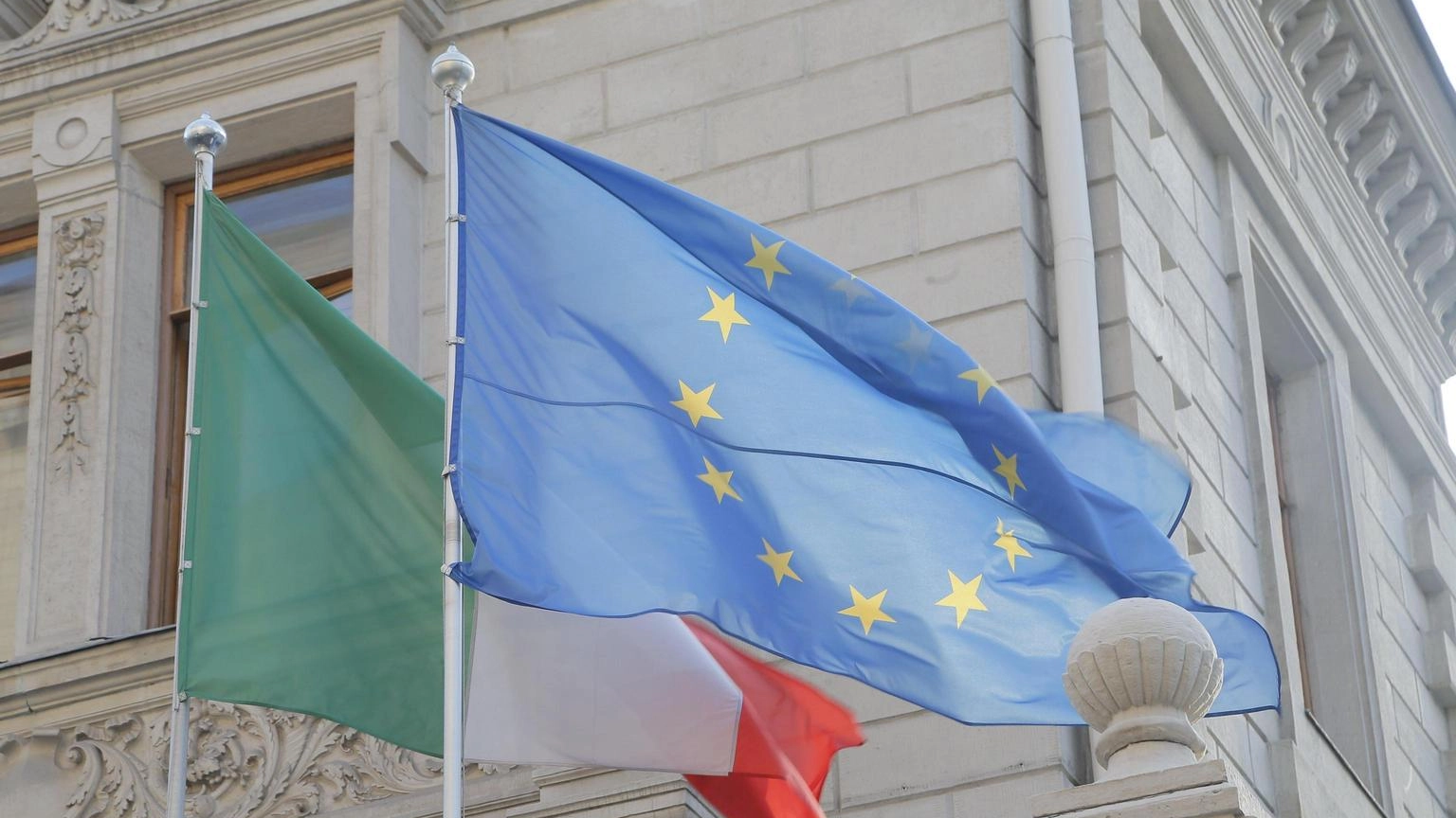 L'Ue lima stime crescita Italia, +0,7% in 2024, +1% in 2025