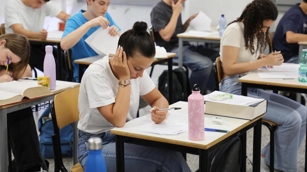 Il Ministero dell'Istruzione ha reso note le seconde prove dell'esame di Maturità 2024 per diversi indirizzi scolastici.