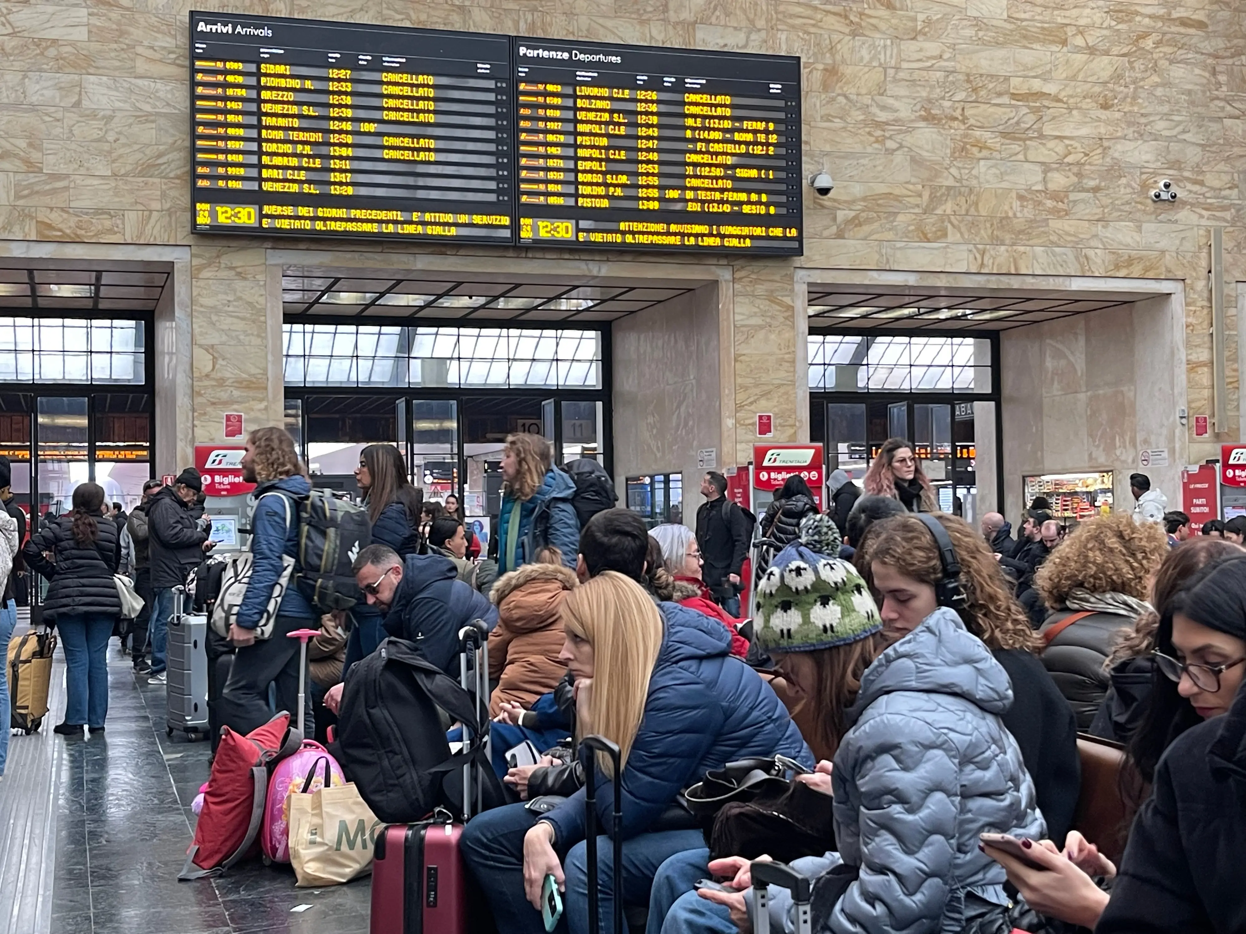 Sciopero treni 25-26 gennaio, le corse garantite da Trenitalia e Italo. Nessuna fascia oraria tutelata