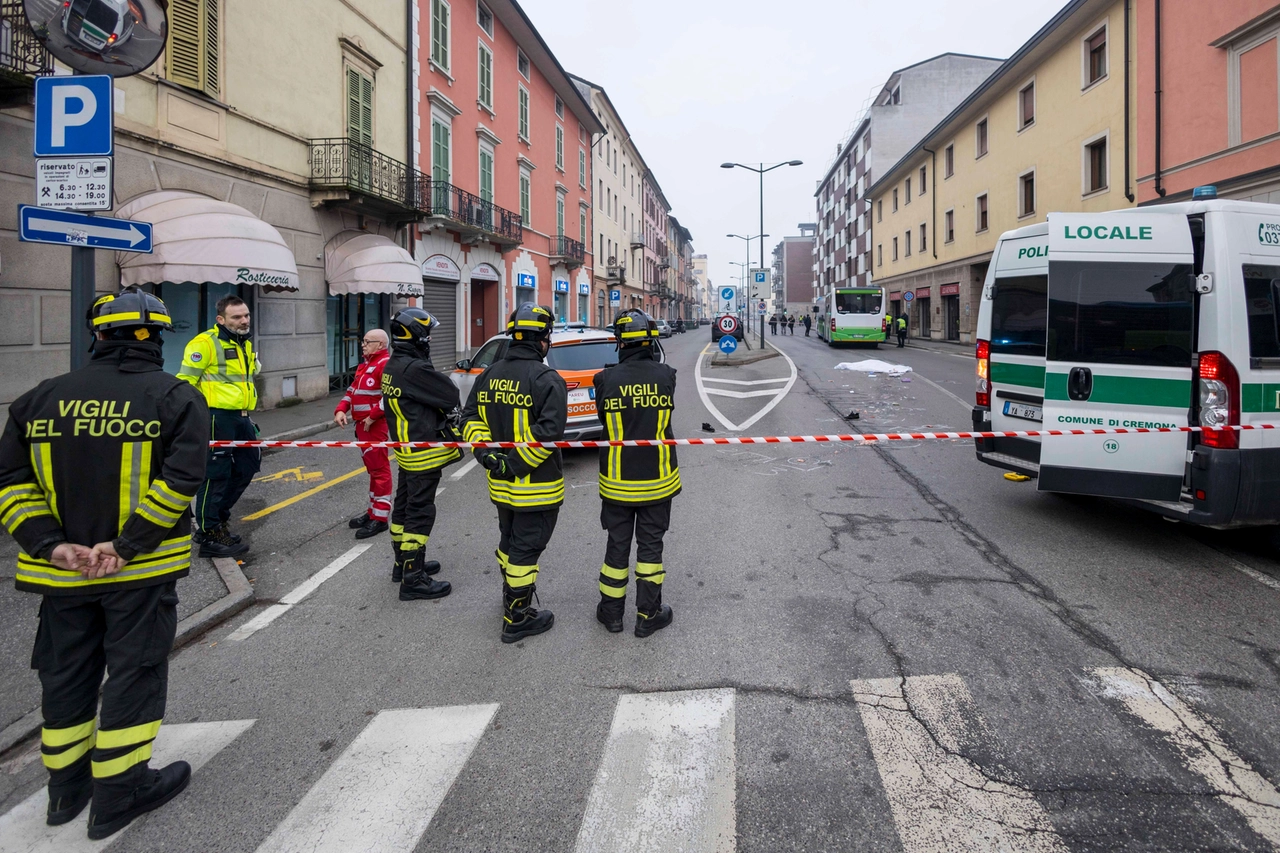 Cremona, ragazzina di 15 ani investita e uccisa da un bus