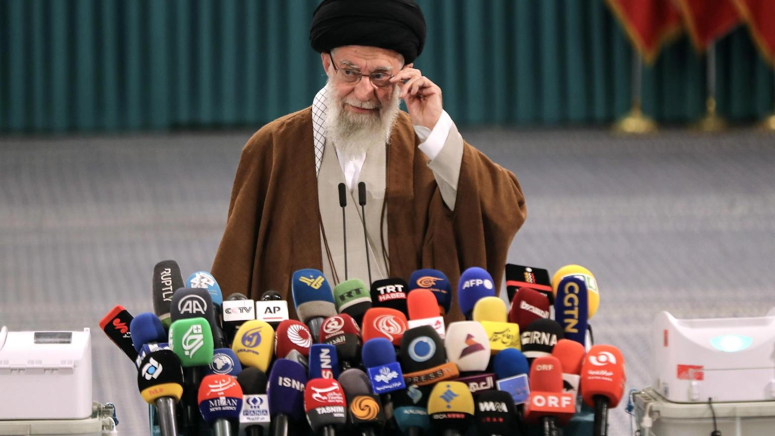 'Khamenei, speriamo che Raisi torni, non ci saranno vuoti'