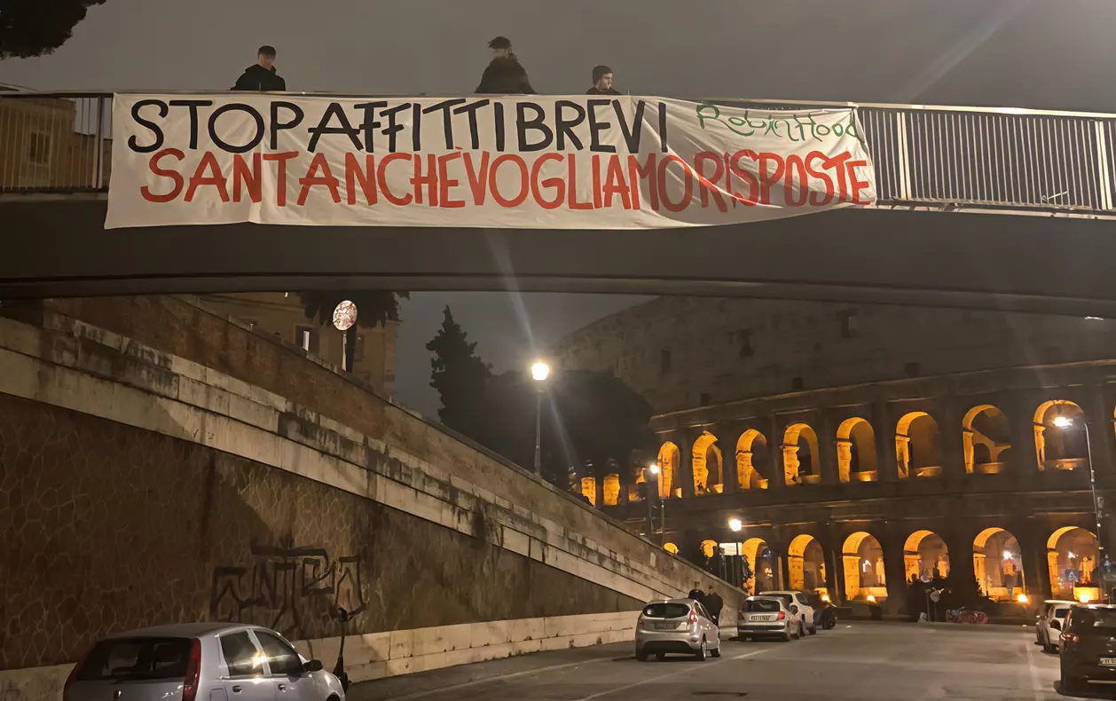 Protesta anti affitti brevi. Blitz notturno in tutt’Italia nel nome di Robin Hood