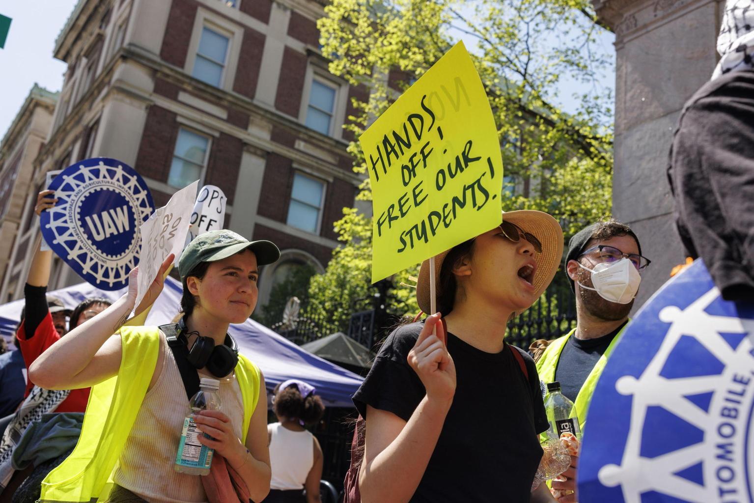 Columbia espelle alcuni studenti pro-palestinesi