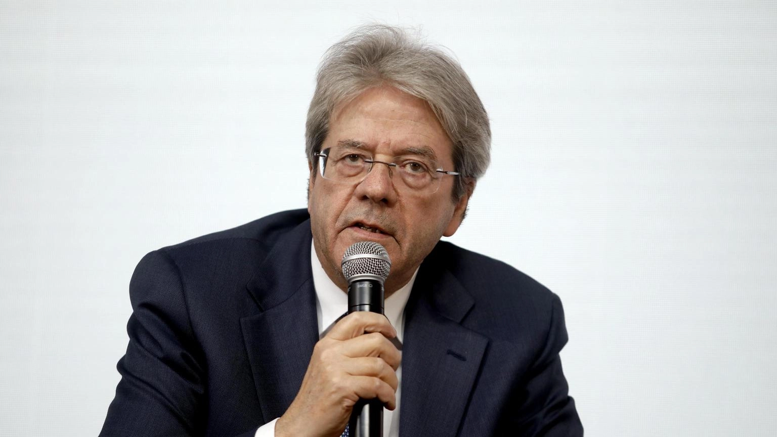 Gentiloni, attacco russo al corteo di Zelensky, vergogna!