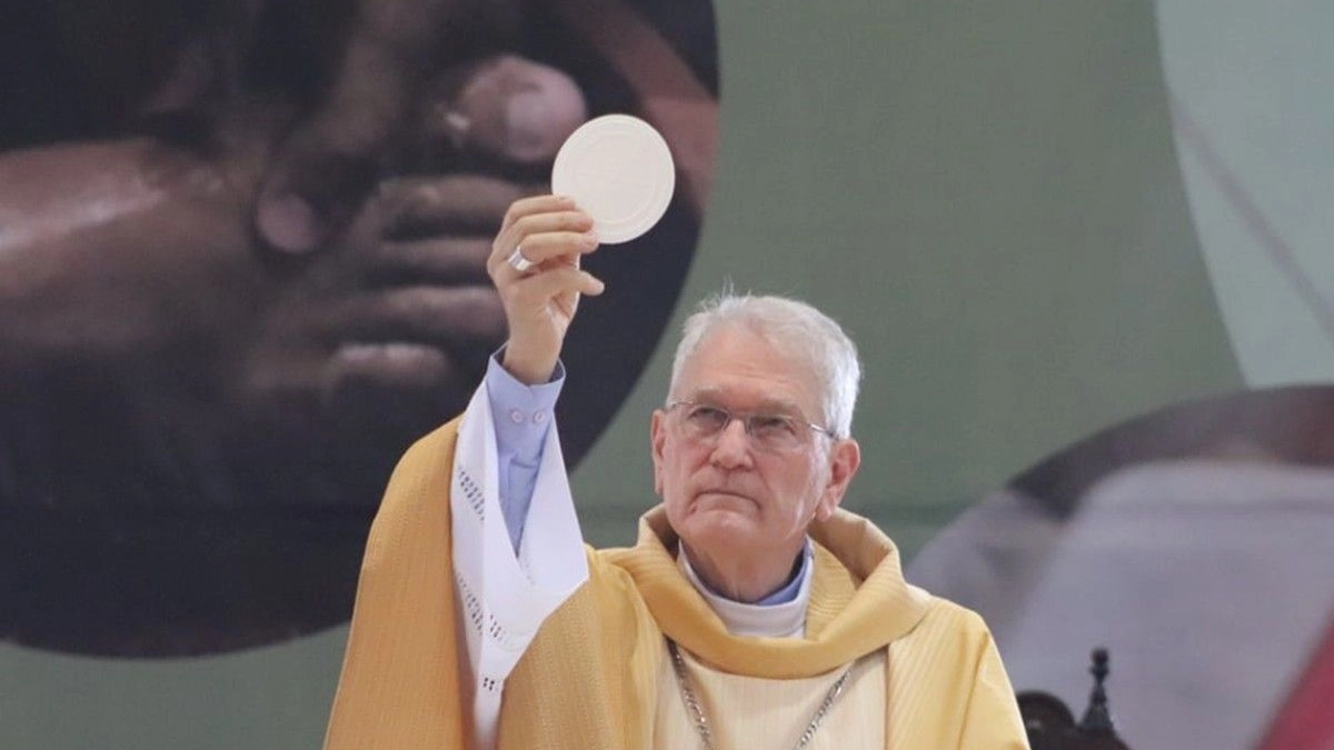 L’arcivescovo di Manaus ricorda le difficoltà dell’essere Chiesa in Amazzonia, tra villaggi remoti e pochi preti: “Siamo in comunione con il Papa. continuiamo la riflessione sui viri probati”. Dal porporato piena fiducia nel lavoro del gruppo di studio sul diaconato femminile