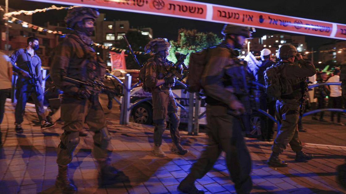 Attacco terroristico a Herzliya: donna di 80 anni accoltellata e deceduta