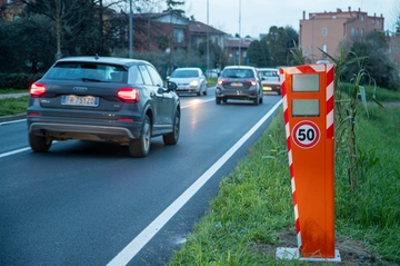 Nuovo codice della strada 2024, dal contromano agli autovelox: cosa cambia per multe e patenti. Il testo in Pdf