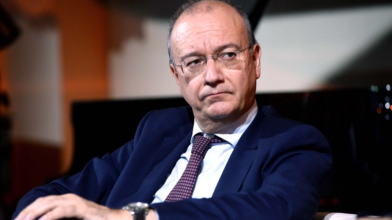 Il ministro Giuseppe Valditara, 63 anni