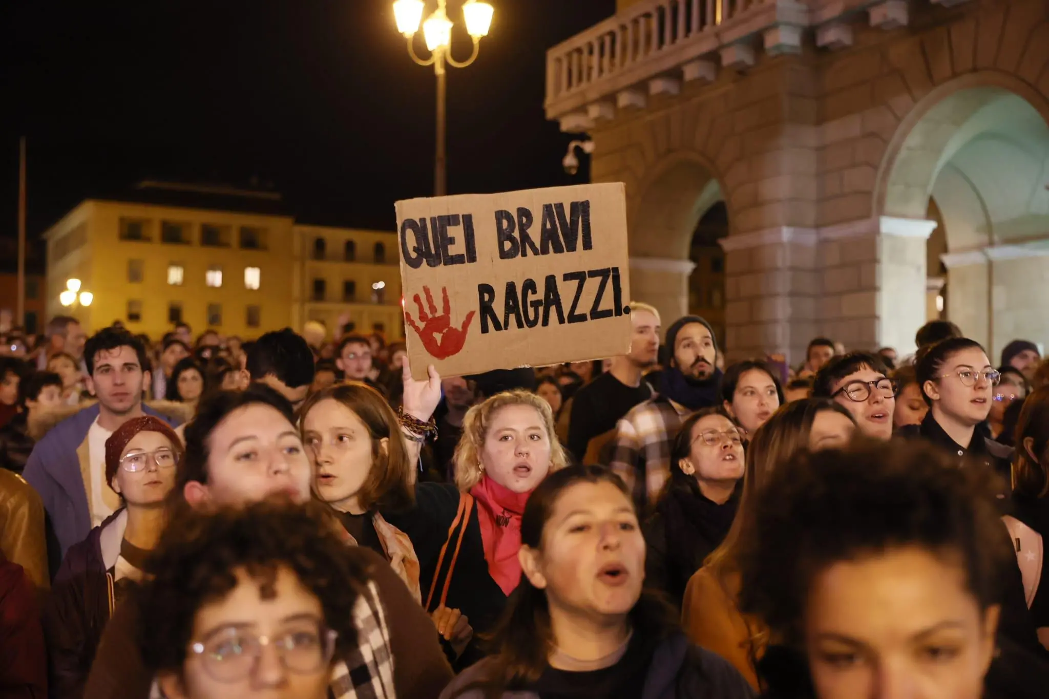 Un anno dopo Giulia Cecchettin, slogan e manifestazioni: ma non è cambiato nulla