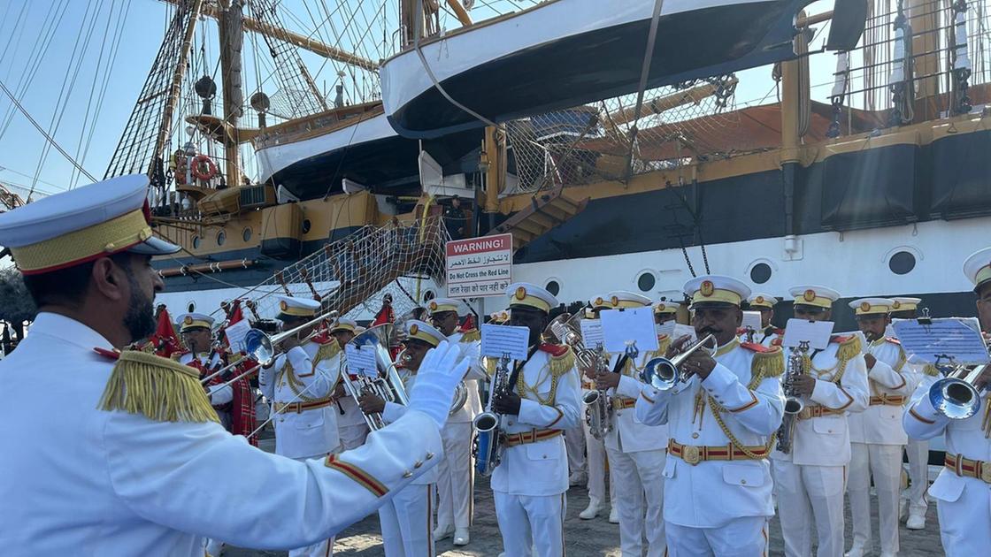 Amerigo Vespucci a Abu Dhabi: al via la tappa del tour mondiale con il Villaggio Italia