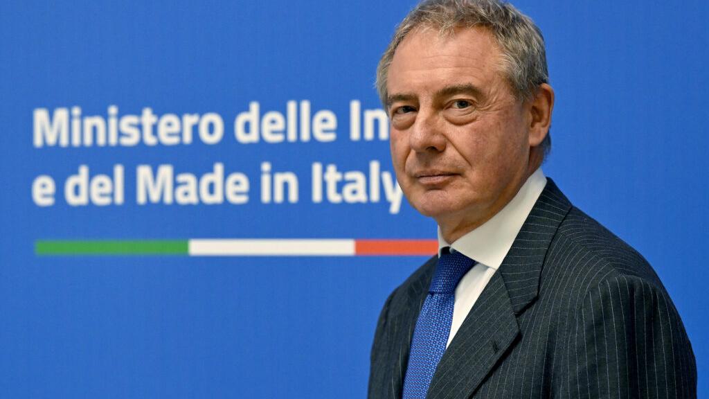 Il governo strizza l’occhio alle Pmi: stretta contro le recensioni false